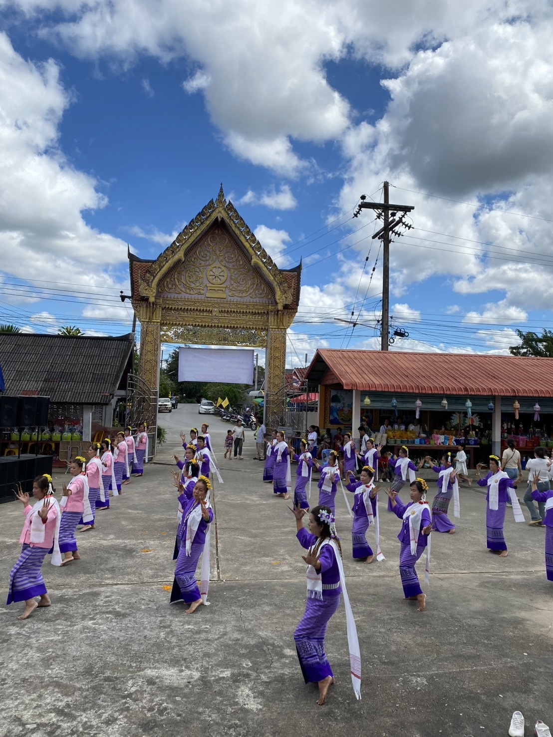 ภาพร่วมพิธีกรรมวัดบ้านโป่งเทวี(บ้านโป่ง)