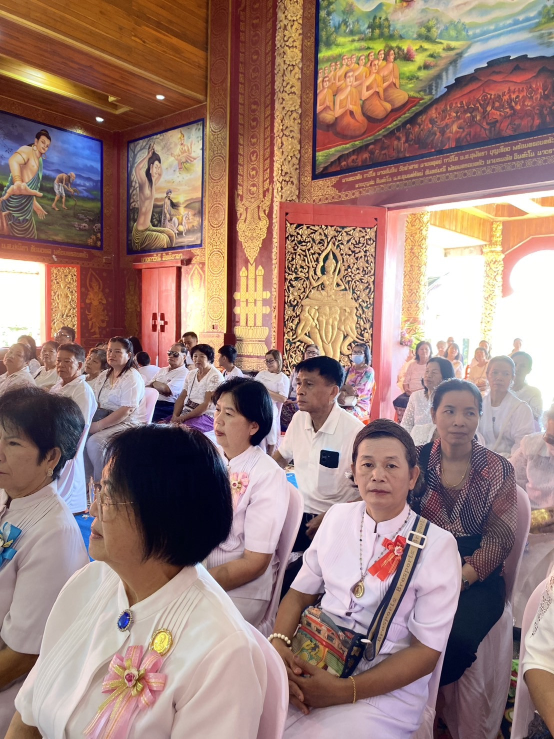 ภาพร่วมพิธีกรรมวัดพระธาตุเวียงฮ่อ