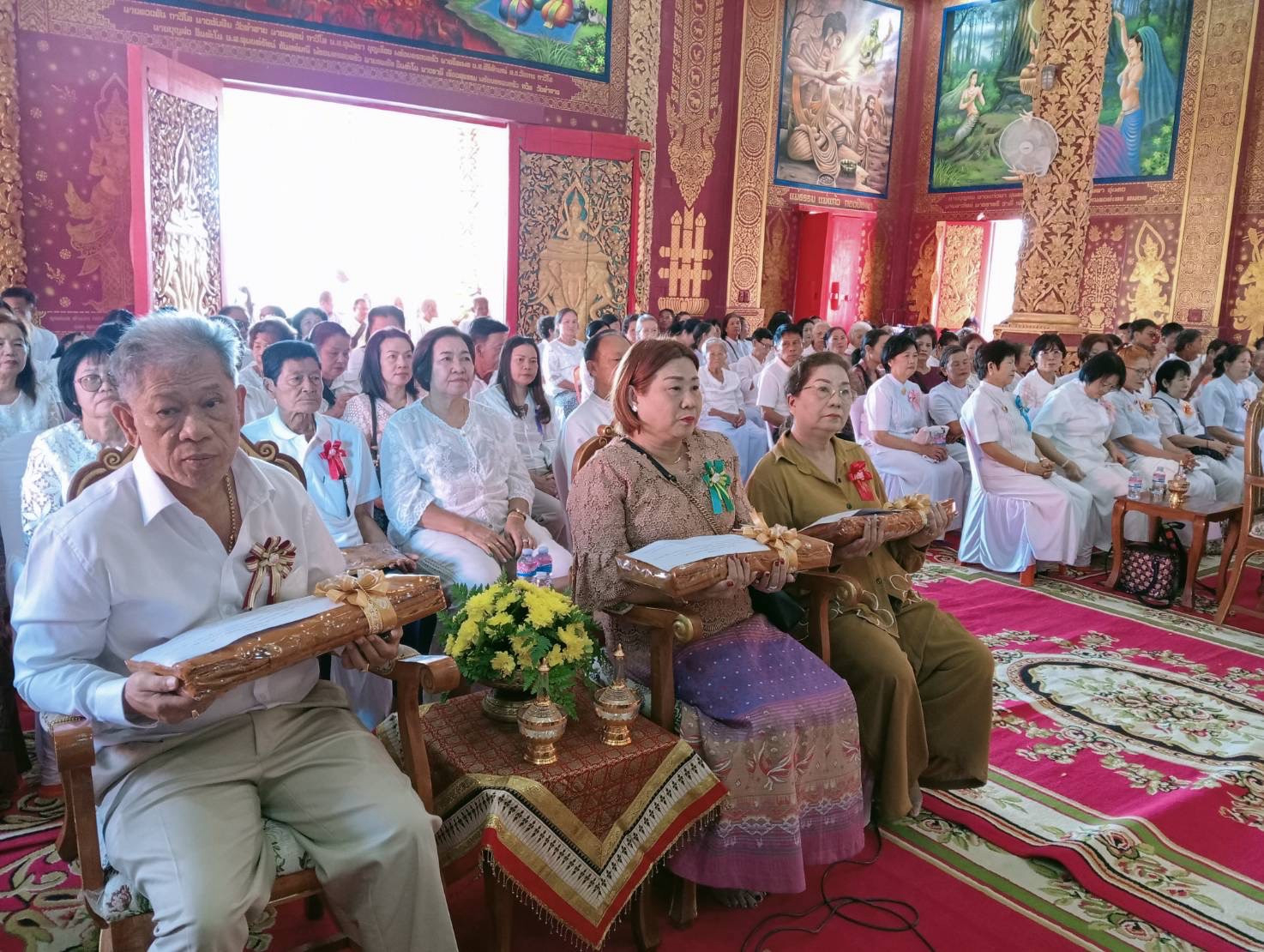ภาพร่วมพิธีกรรมวัดพระธาตุเวียงฮ่อ