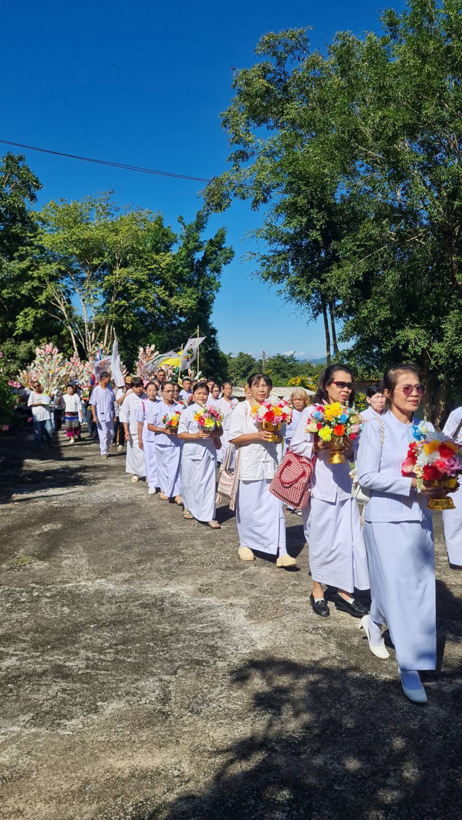 ภาพร่วมพิธีกรรมวัดท่าเดื่อ