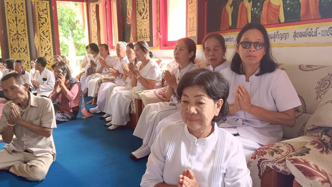 ภาพร่วมพิธีกรรมวัดพรหมสวรรค์