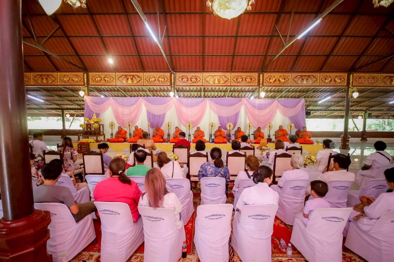 ภาพร่วมพิธีกรรมวัดราชคีรีหิรัญยาราม