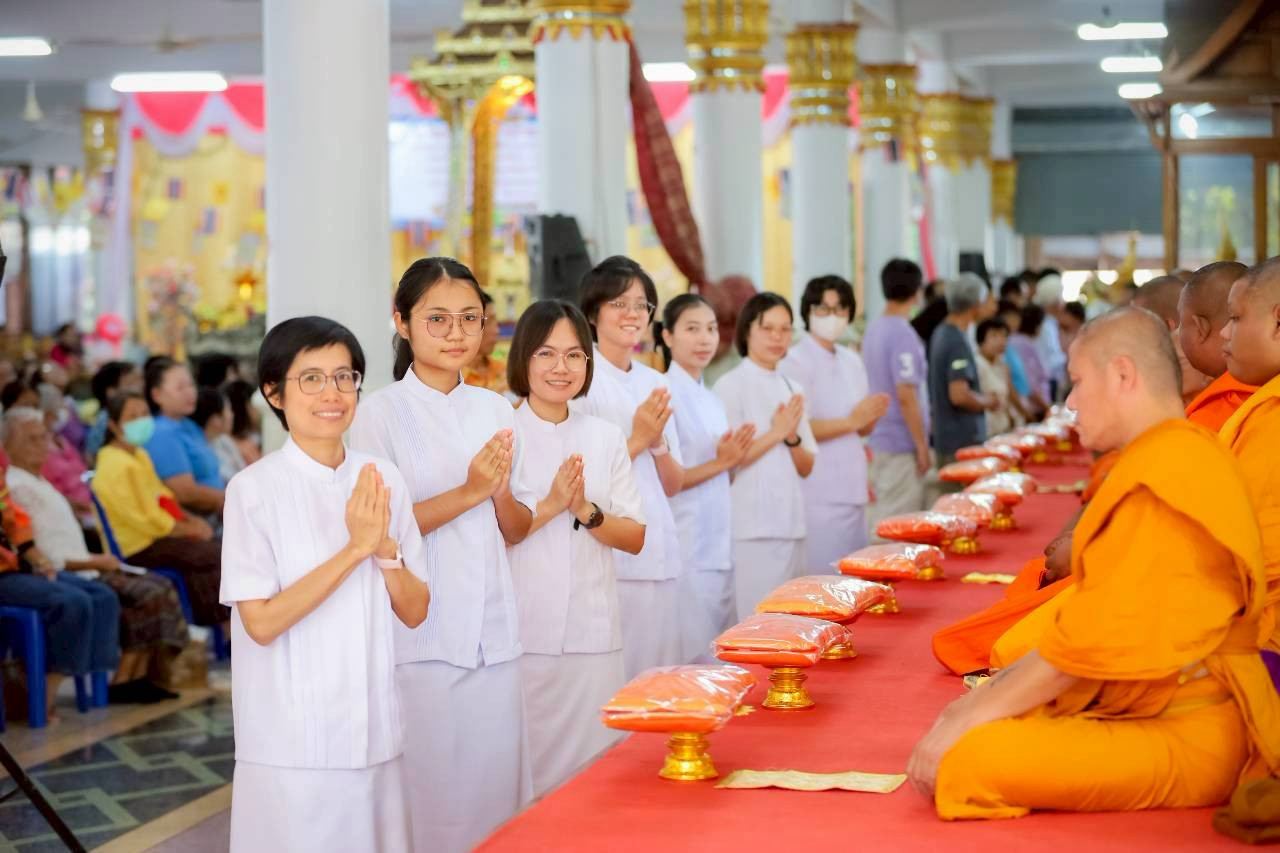 ภาพร่วมพิธีกรรมวัดวังทองวราราม