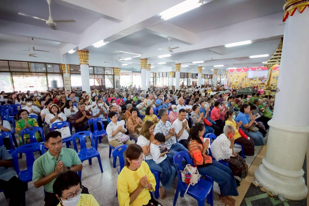 ภาพร่วมพิธีกรรมวัดวังทองวราราม