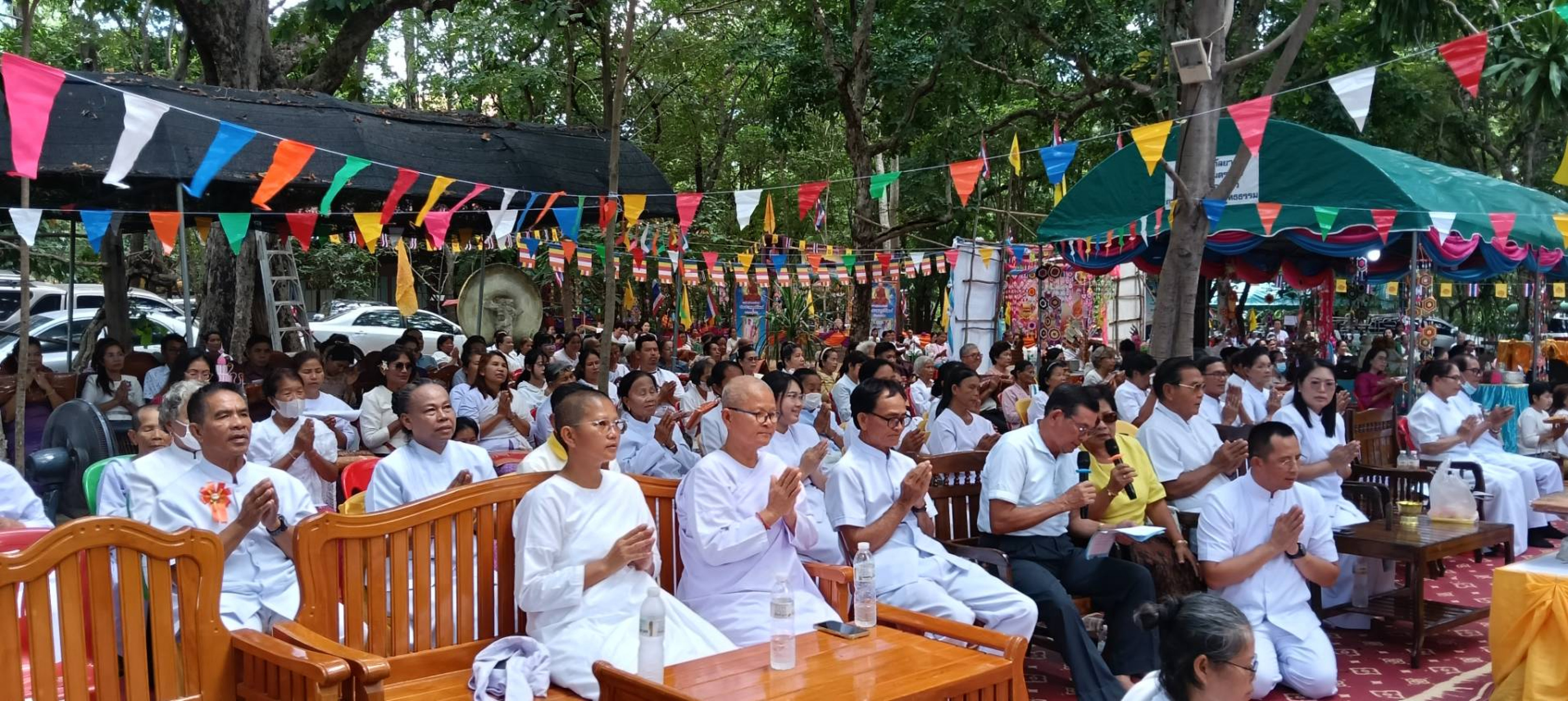 ภาพร่วมพิธีกรรมวัดทุ่งแสงพุทธธรรม(ธ)