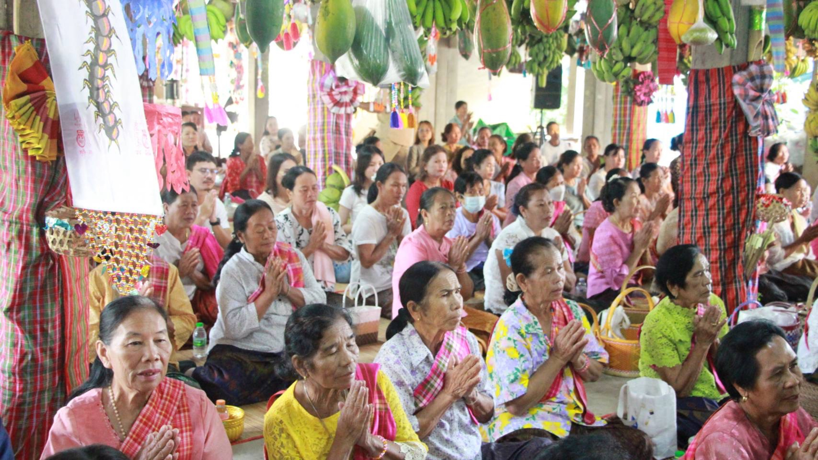 ภาพร่วมพิธีกรรมวัดเสมอภาพ