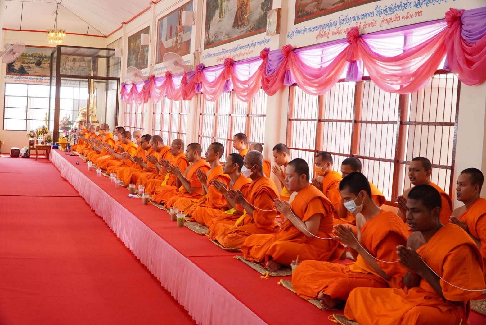 ภาพร่วมพิธีกรรมวัดบางเสาธง