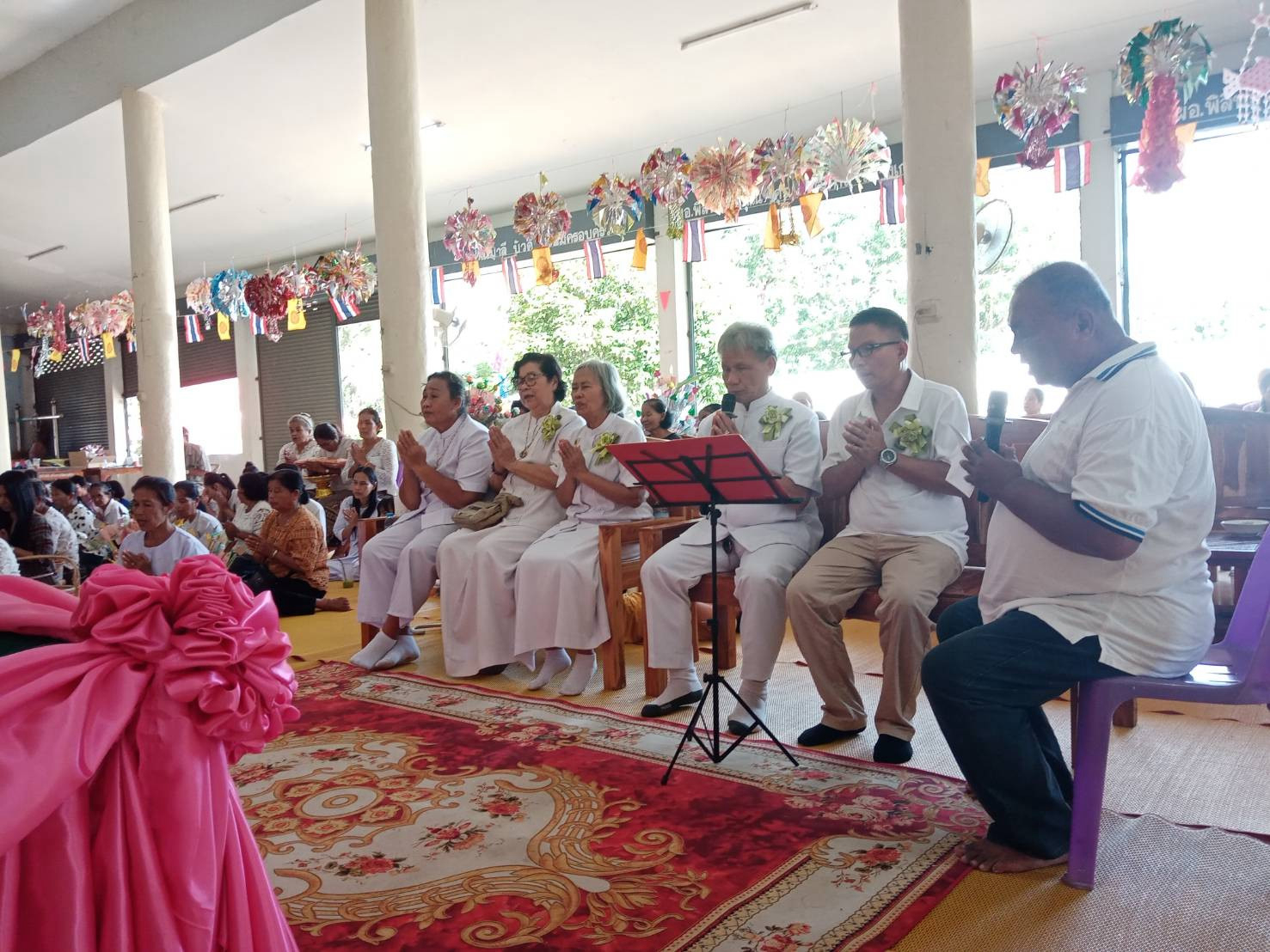 ภาพร่วมพิธีกรรมวัดมาบสว่างสามัคคี