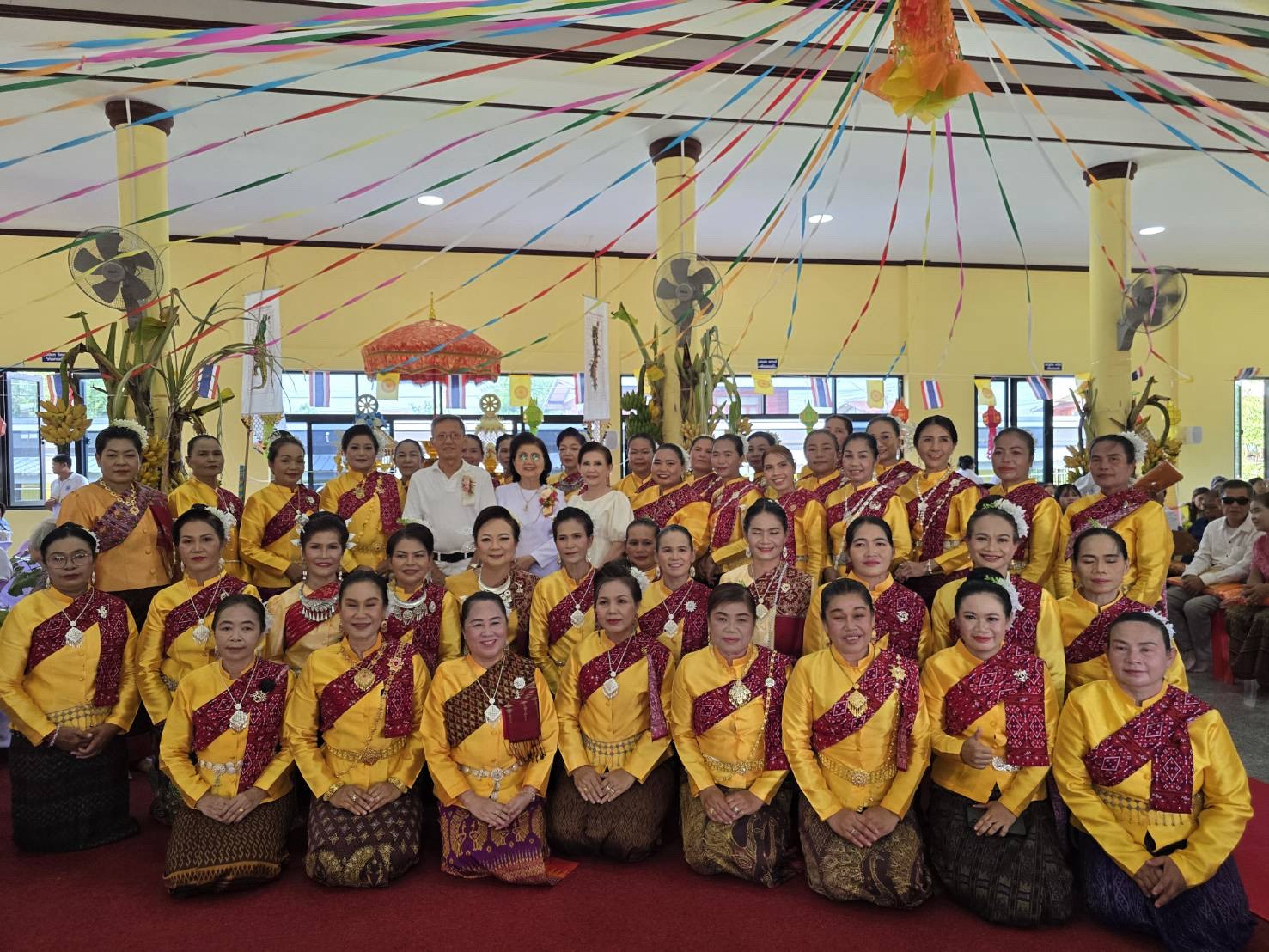 ภาพร่วมพิธีกรรมวัดหนองคูวนาราม