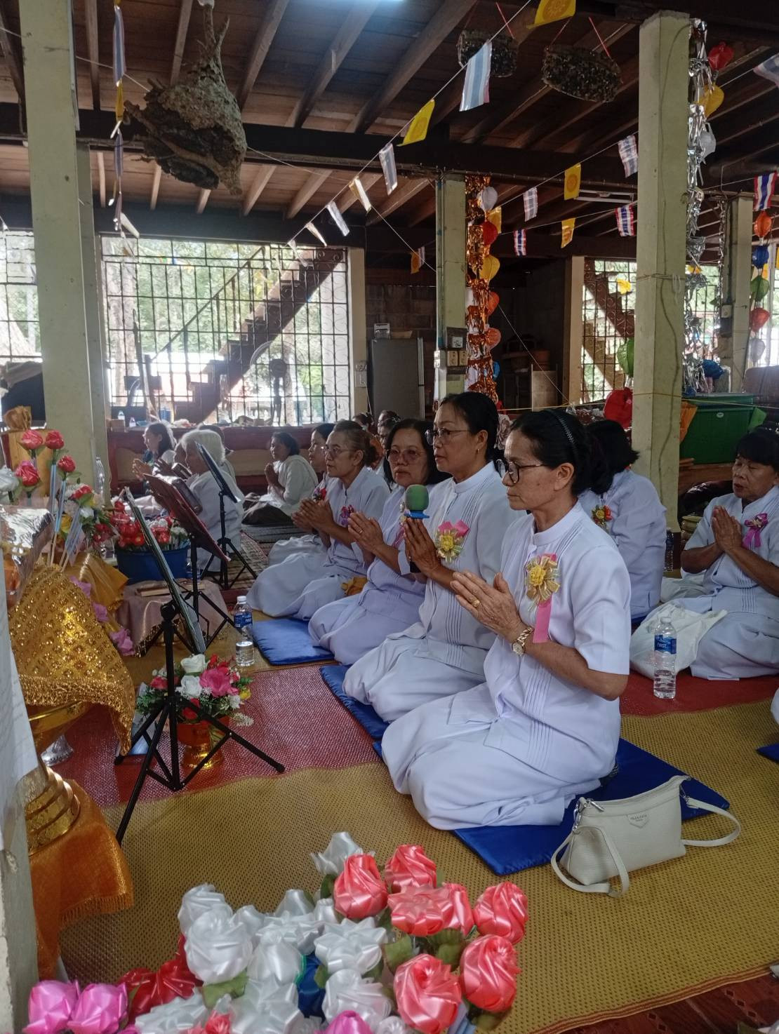 ภาพร่วมพิธีกรรมวัดป่าระฆังทอง