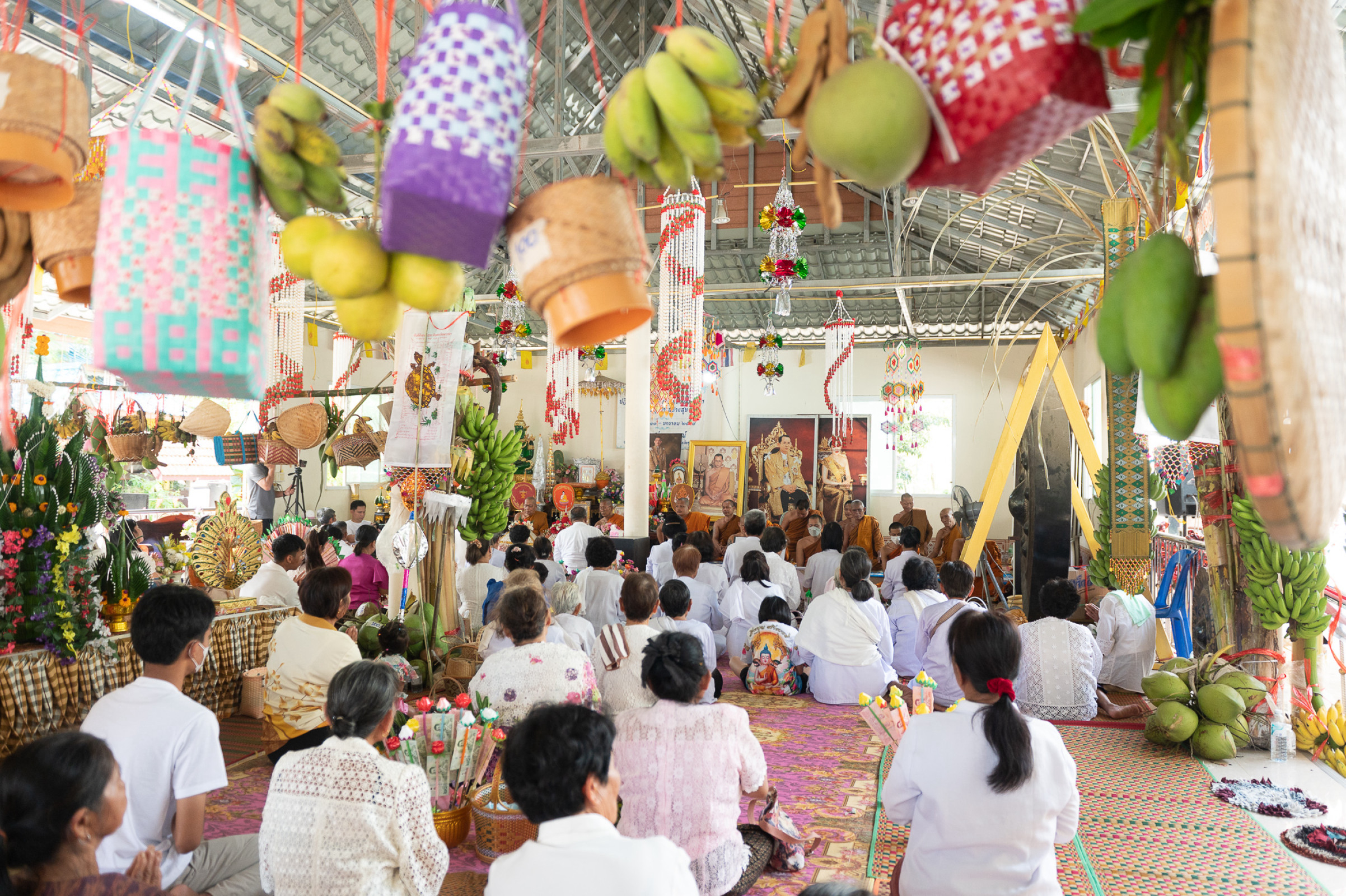 ภาพร่วมพิธีกรรมวัดสว่างอารมณ์