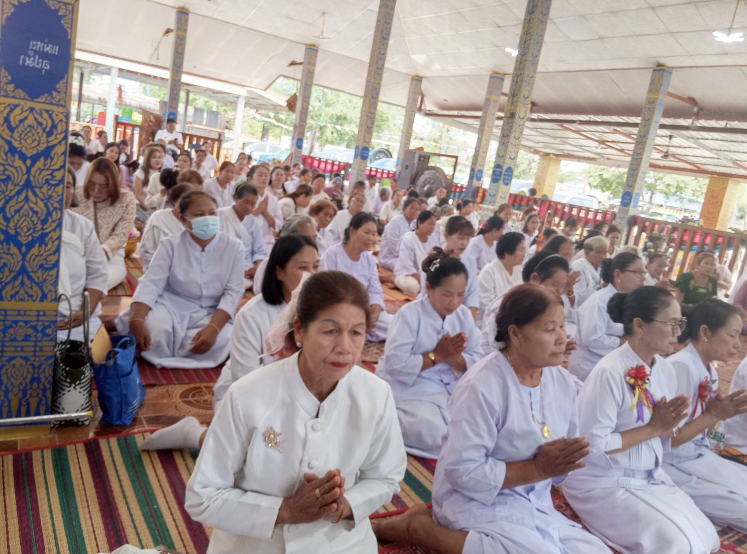 ภาพร่วมพิธีกรรมวัดอุดมมงคล