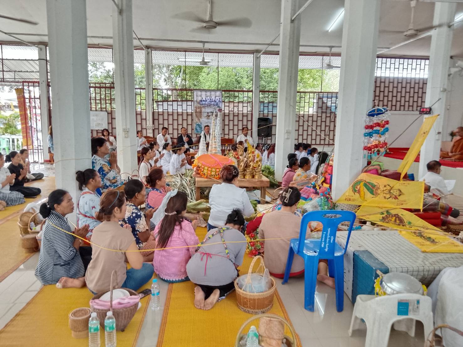 ภาพร่วมพิธีกรรมวัดลำดวน