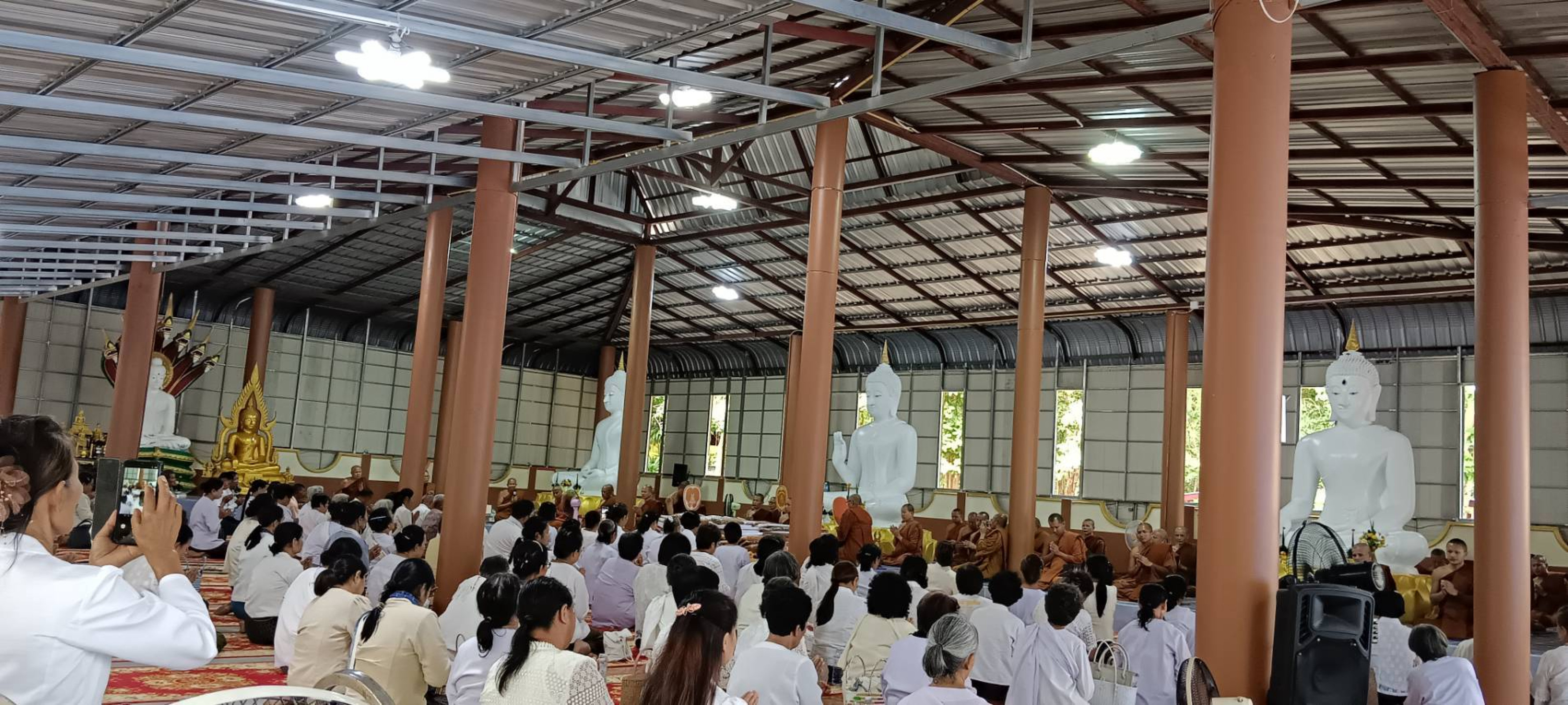 ภาพร่วมพิธีกรรมวัดป่าศรีคำเม็ก