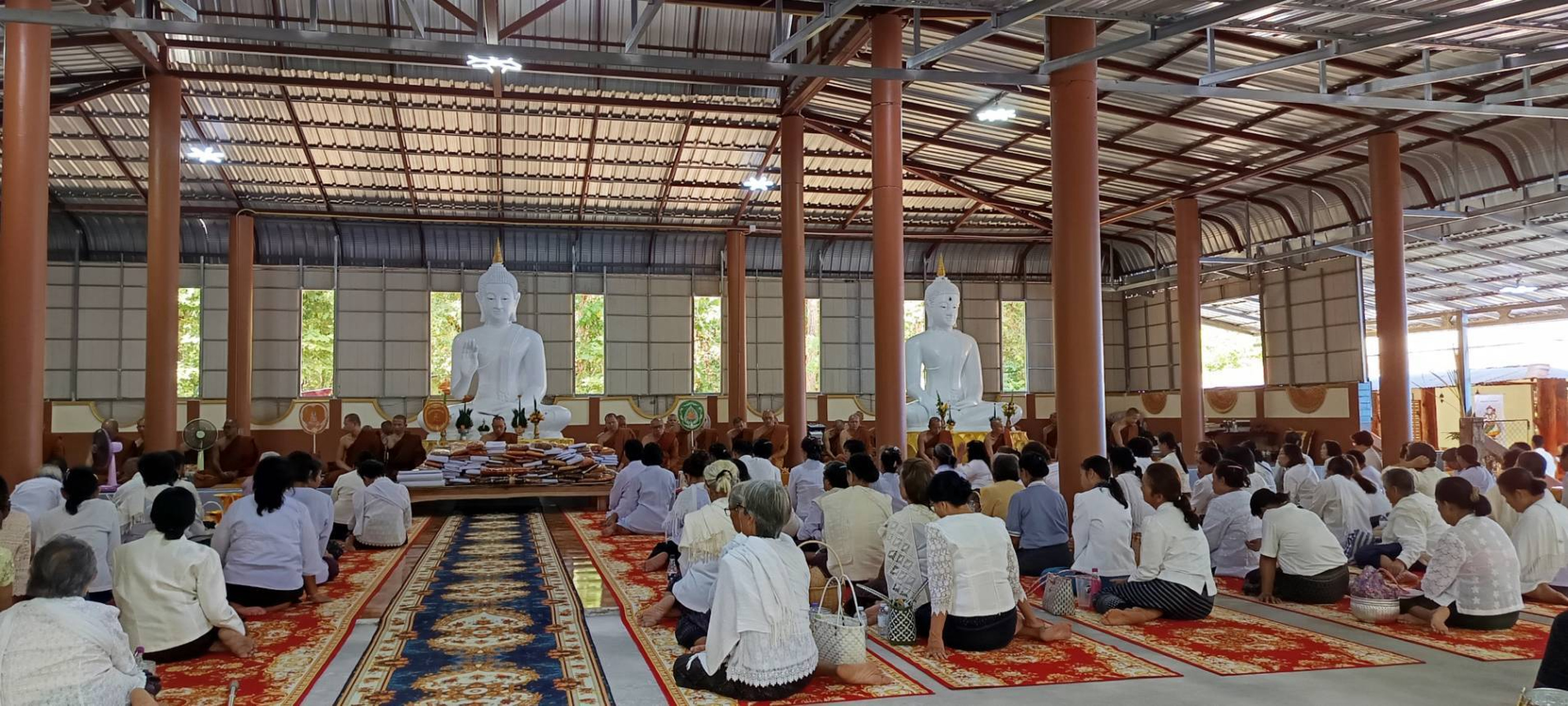 ภาพร่วมพิธีกรรมวัดป่าศรีคำเม็ก