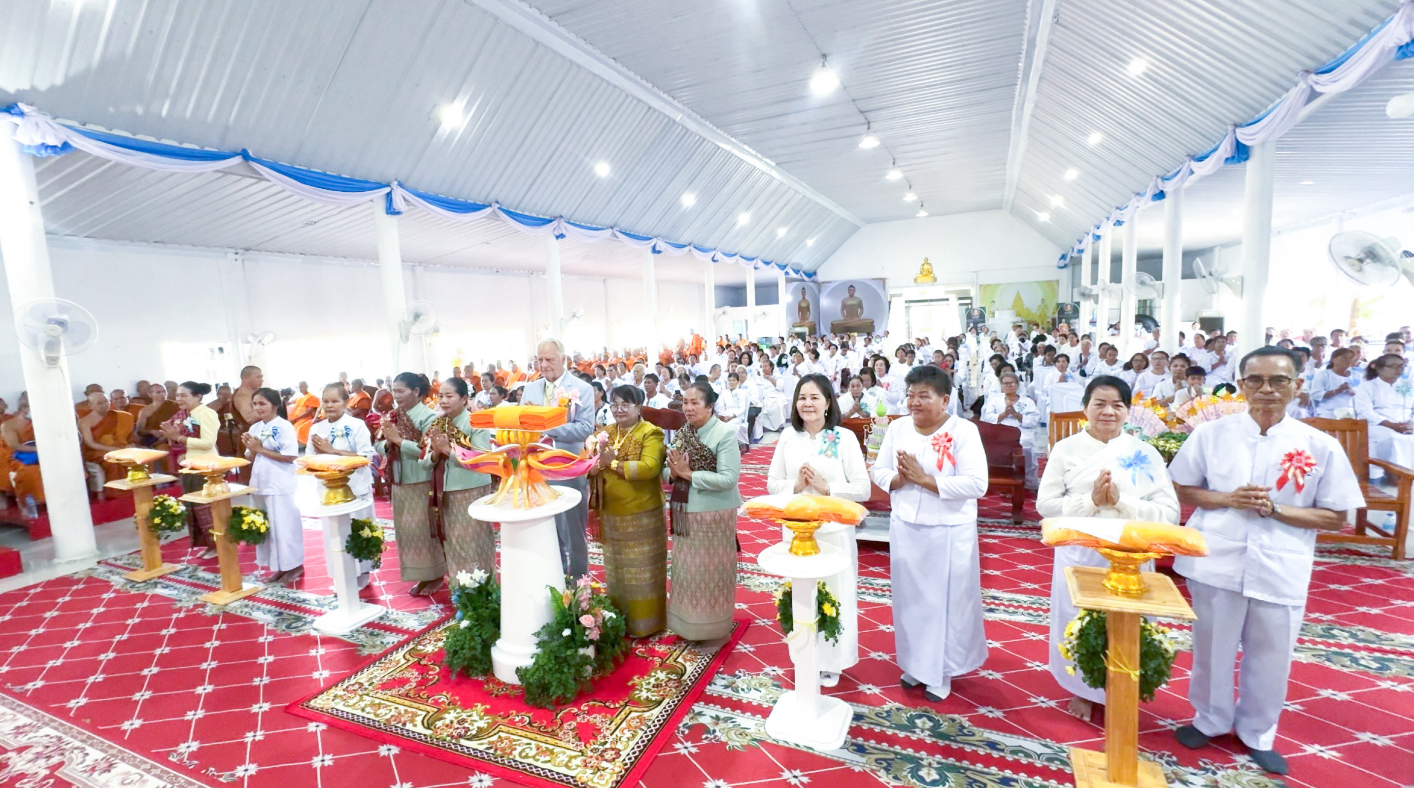 ภาพร่วมพิธีกรรมธุดงคสถานห้วยเม็ก