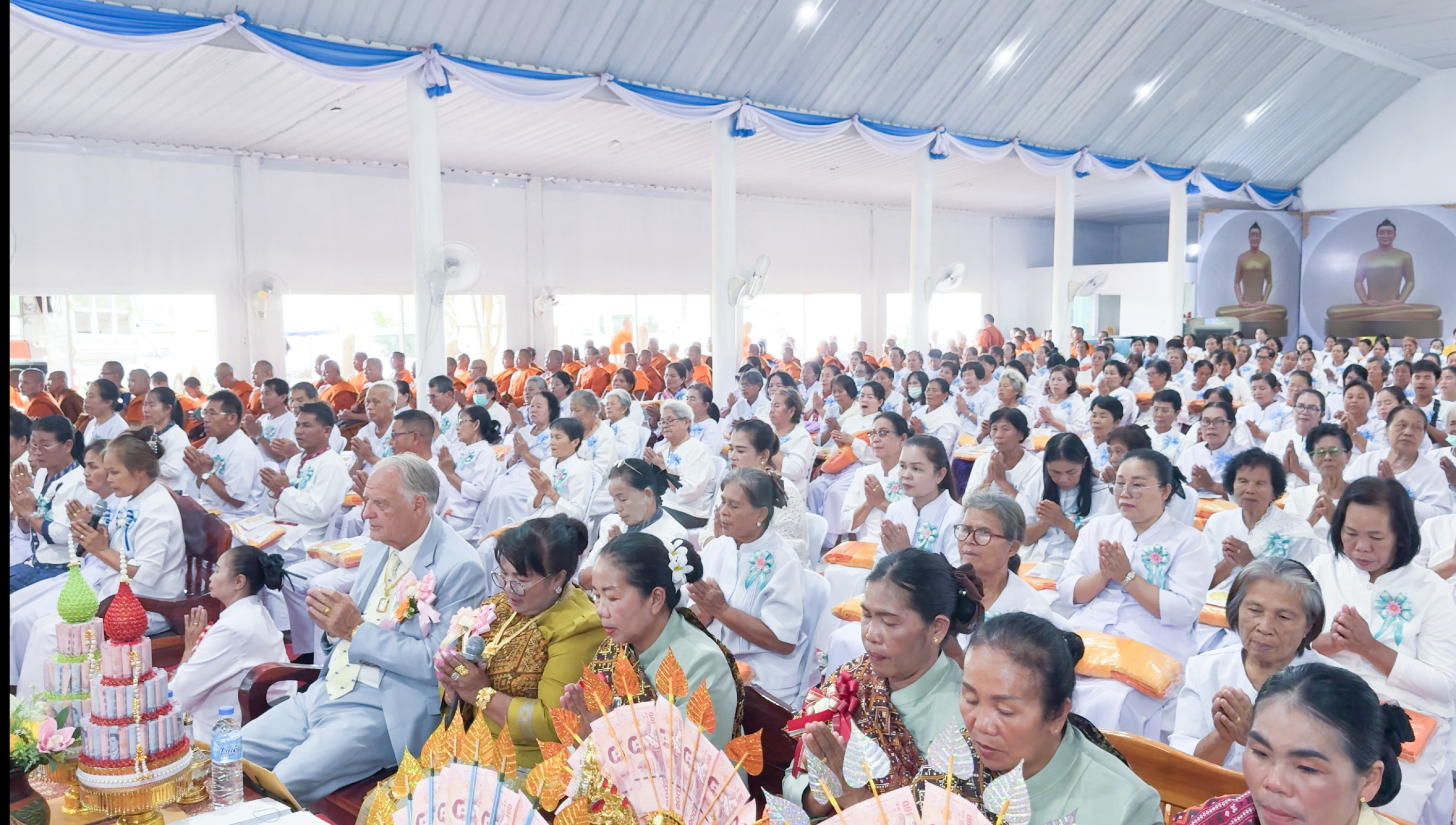 ภาพร่วมพิธีกรรมธุดงคสถานห้วยเม็ก