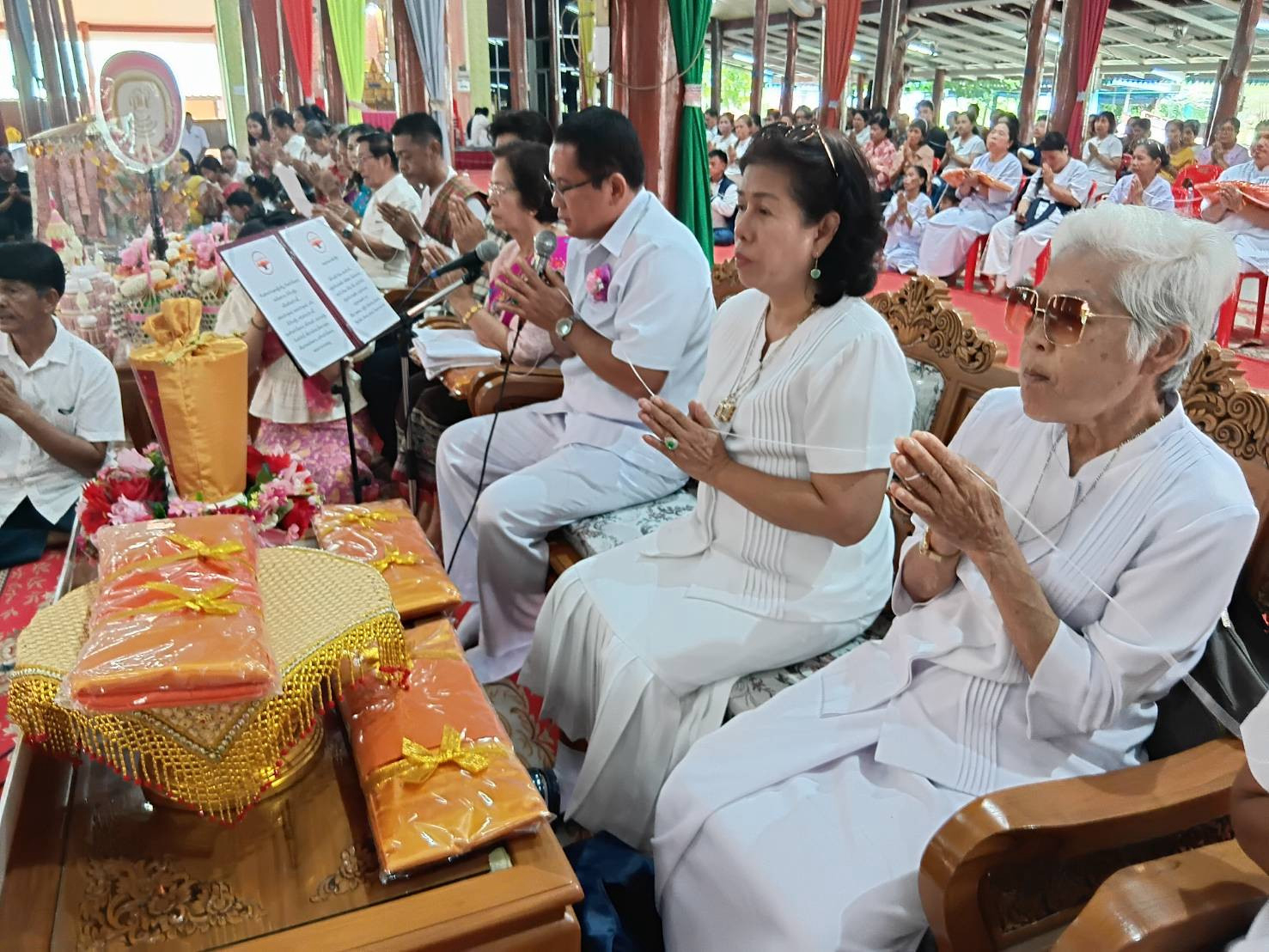 ภาพกล่าวคำถวายกฐินวัดปากบ่อ