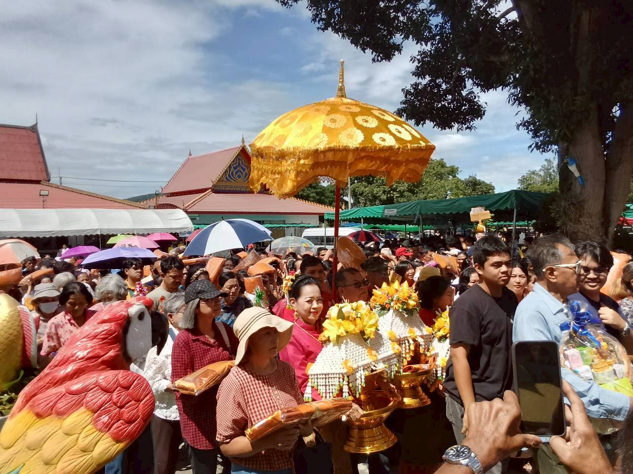 ภาพร่วมพิธีกรรมวัดศรีรัตนาราม(บ่อหิน)
