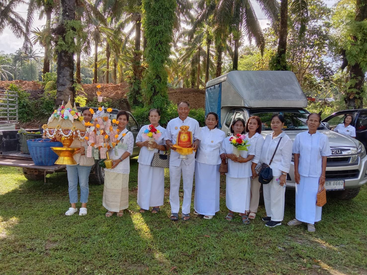 ภาพร่วมพิธีกรรมวัดนิคมราษฎร์พัฒนา