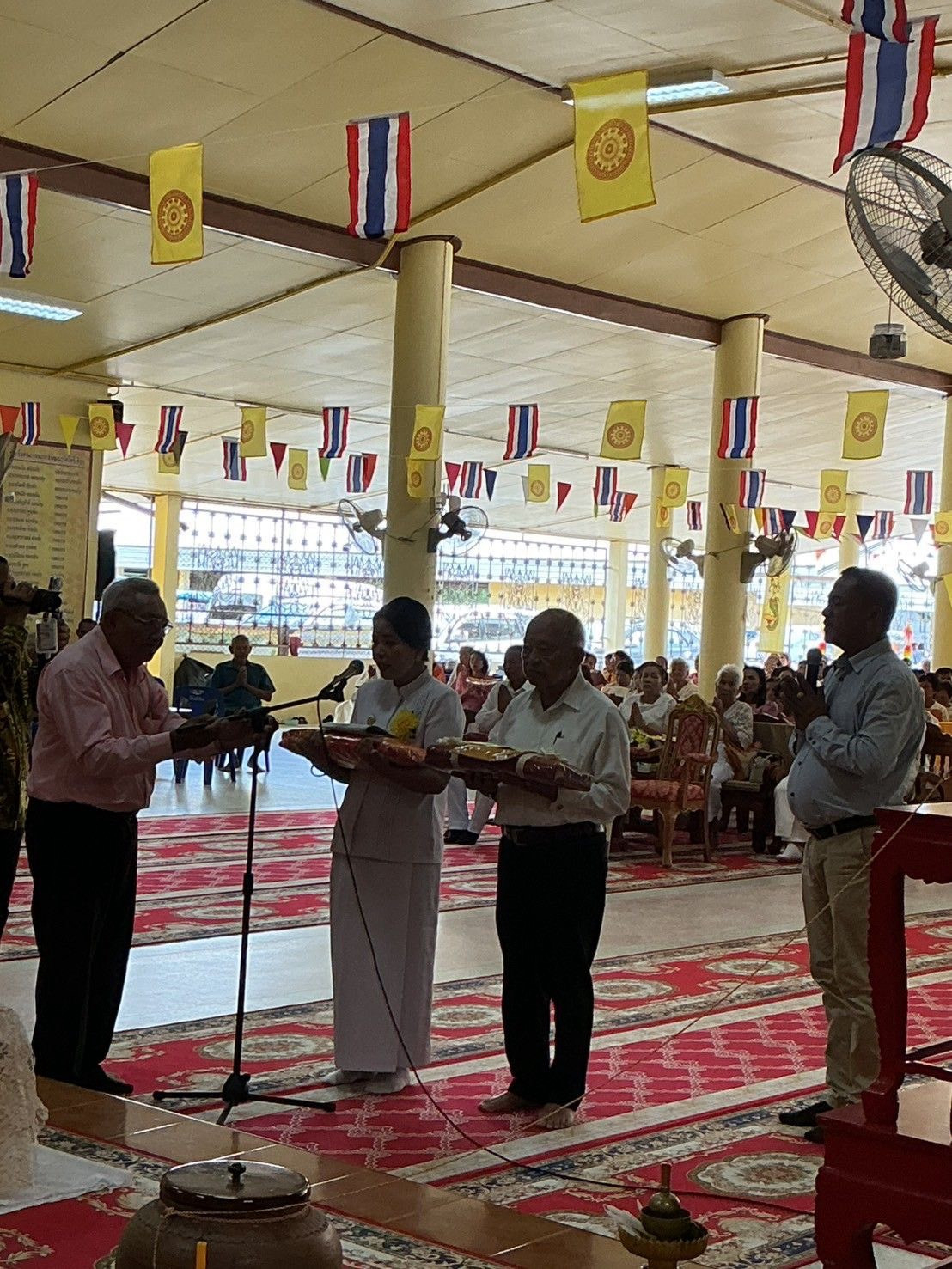 ภาพร่วมพิธีกรรมวัดโพธิ์เรียง