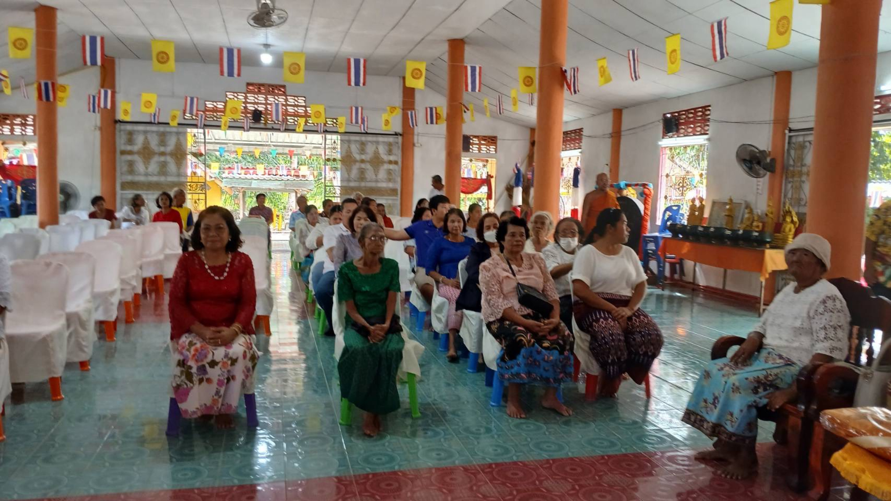 ภาพร่วมพิธีกรรมสำนักสงฆ์บ้านทุ่งต้นปีก