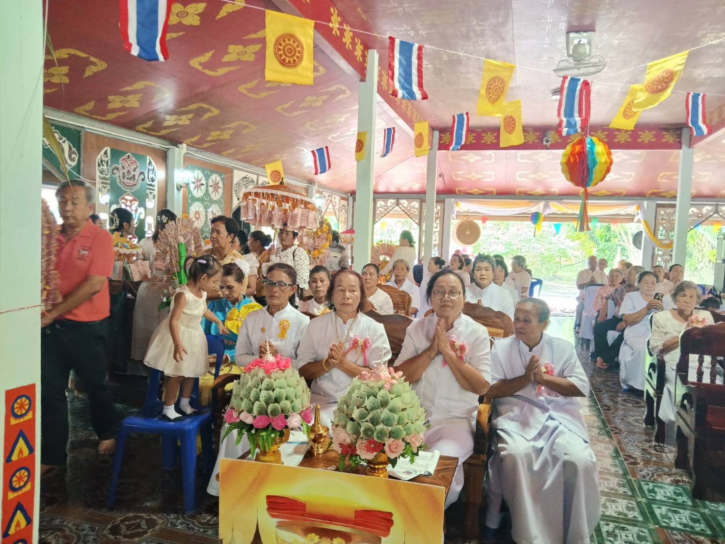 ภาพร่วมพิธีกรรมที่พักสงฆ์ยูงทอง