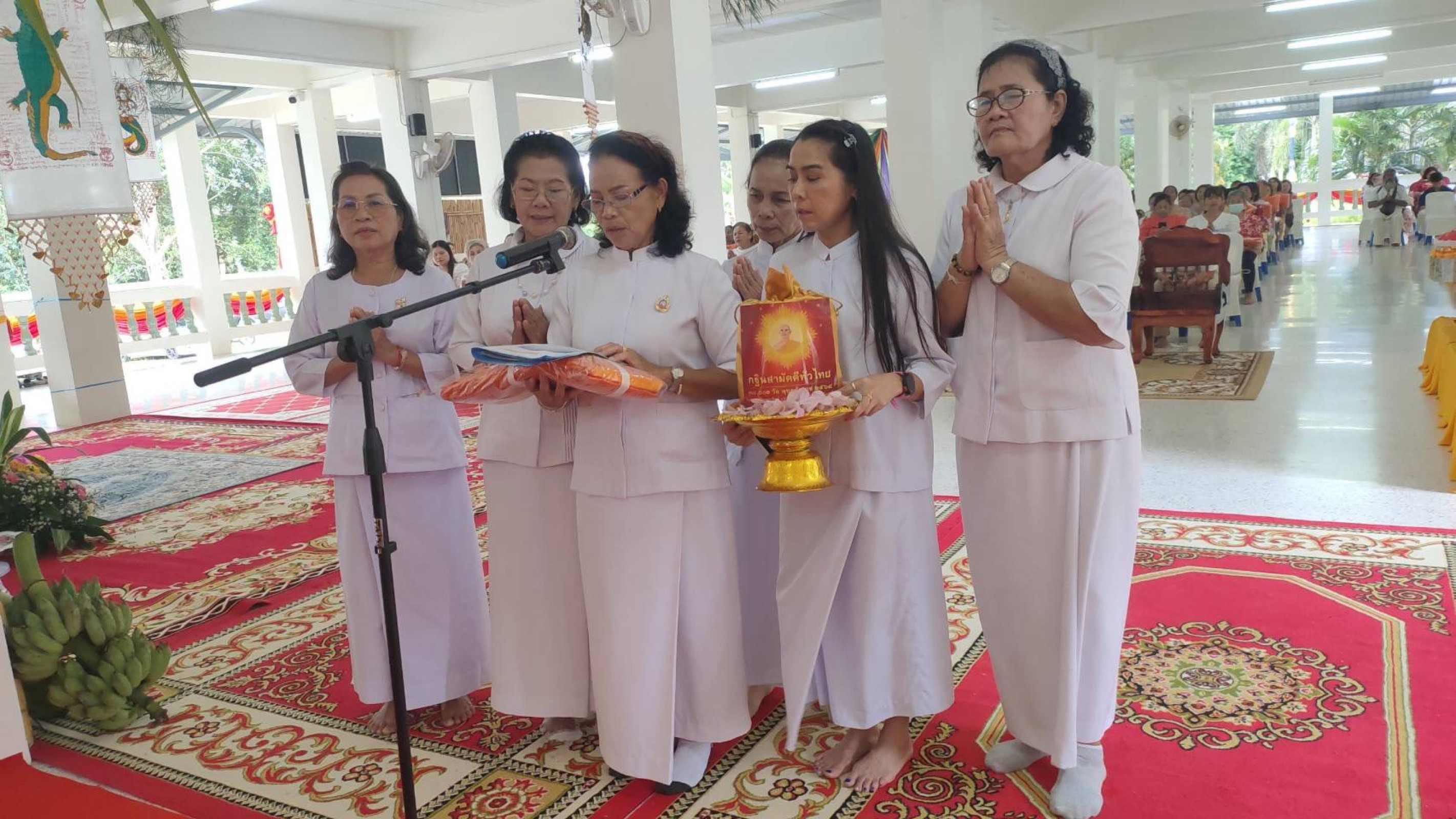 ภาพกล่าวคำถวายกฐินวัดพานิชรัตนานุกูล