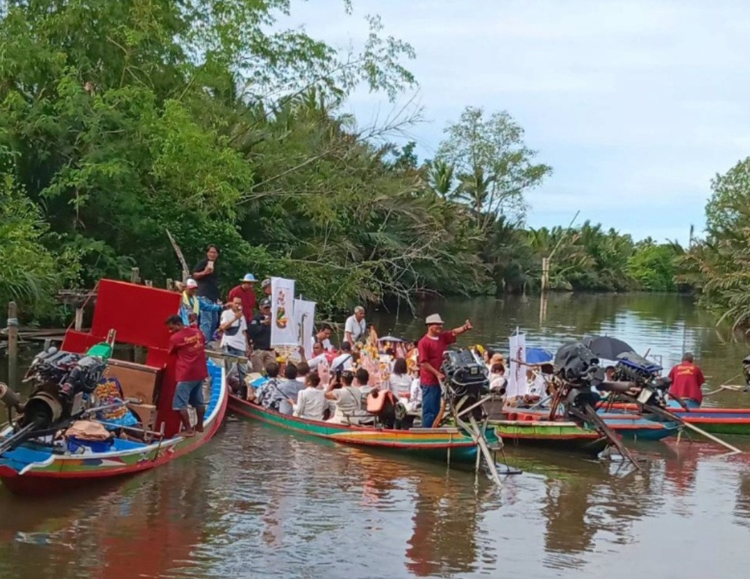 ภาพร่วมพิธีกรรมวัดธาราวดี