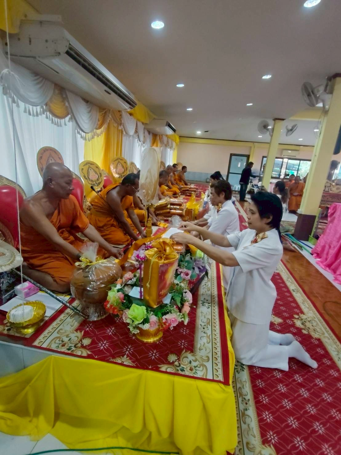 ภาพร่วมพิธีกรรมวัดสิริวัฒนาราม