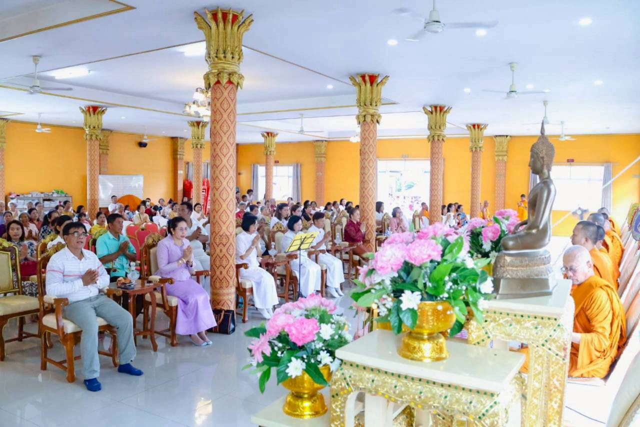 ภาพร่วมพิธีกรรมวัดกอบกุลรัตนาราม