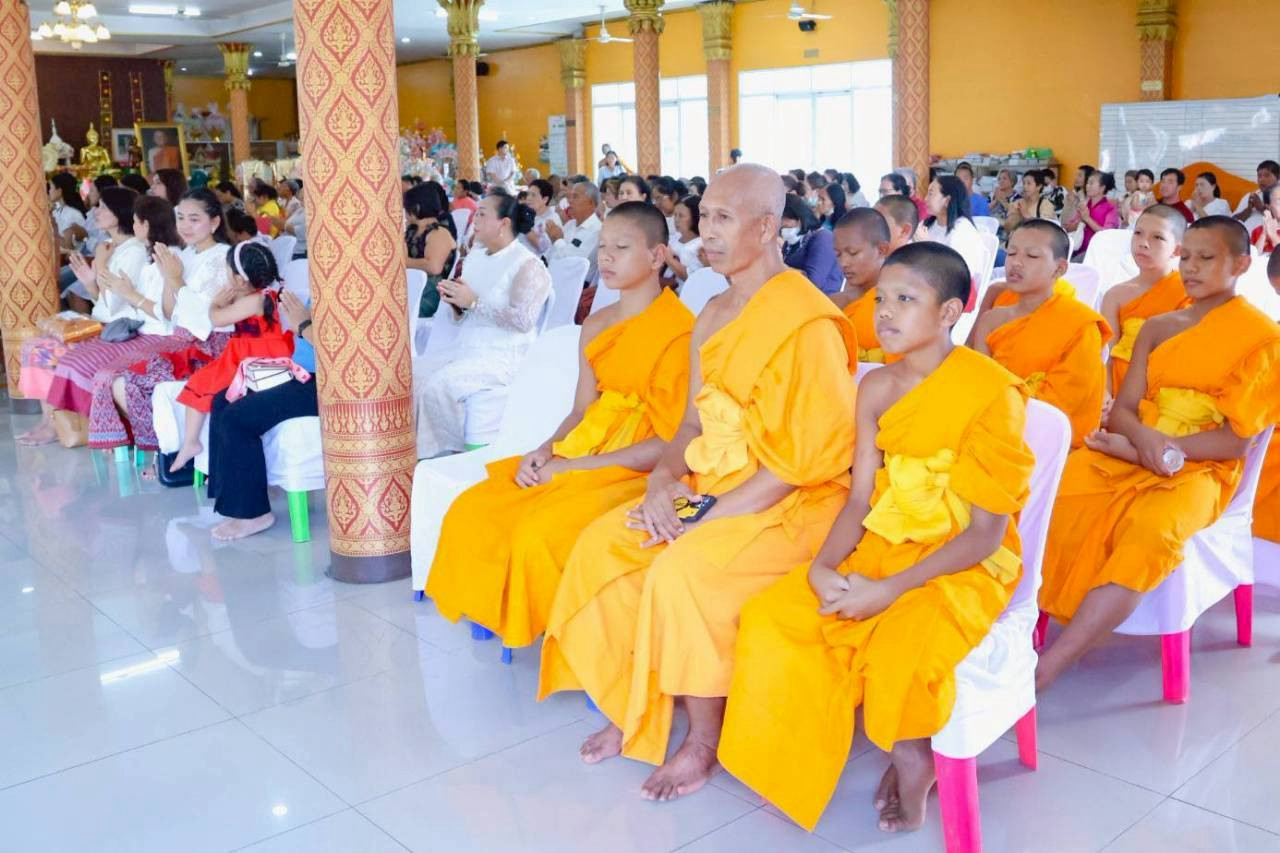 ภาพร่วมพิธีกรรมวัดกอบกุลรัตนาราม