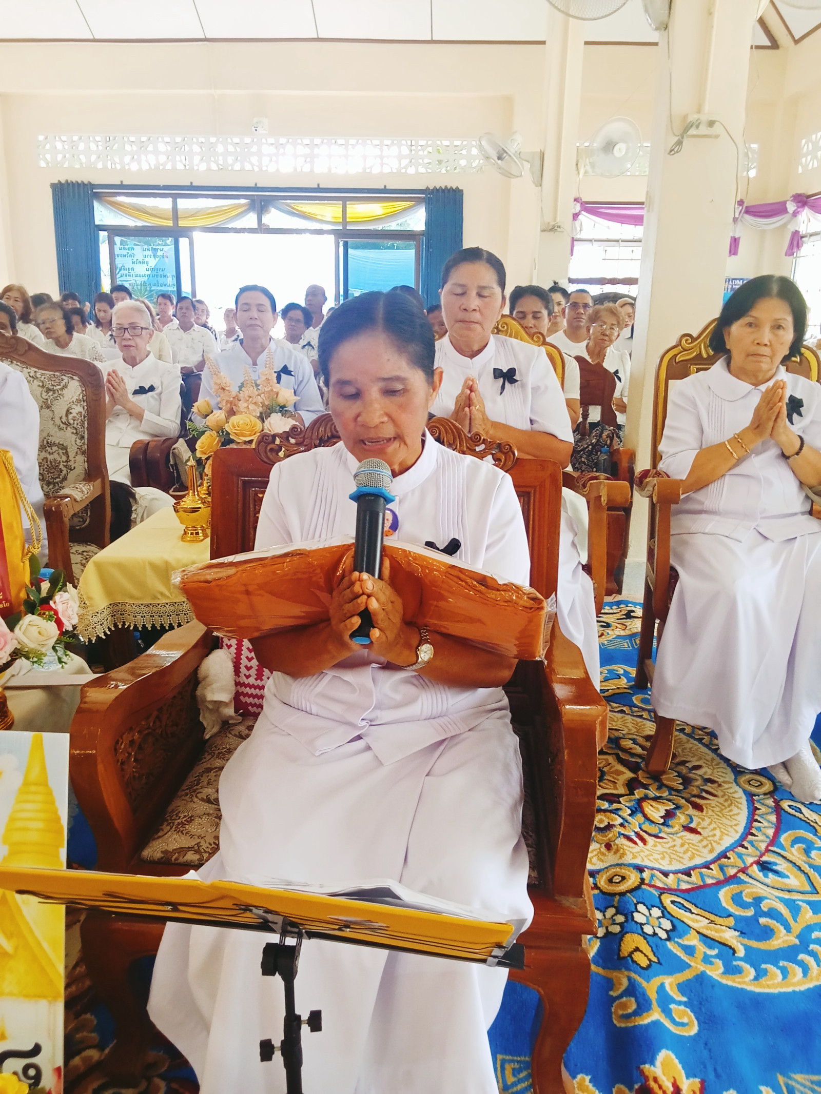 ภาพกล่าวคำถวายกฐินวัดโพรงงู