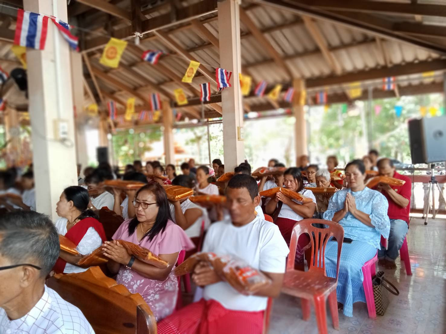 ภาพร่วมพิธีกรรมสำนักสงฆ์ศรีโสไพร