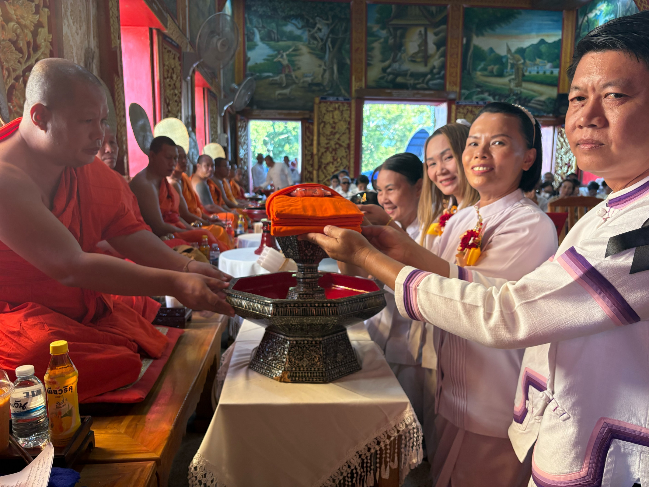 ภาพร่วมพิธีกรรมวัดแม่ลอยไร่(ไชยพรหม)