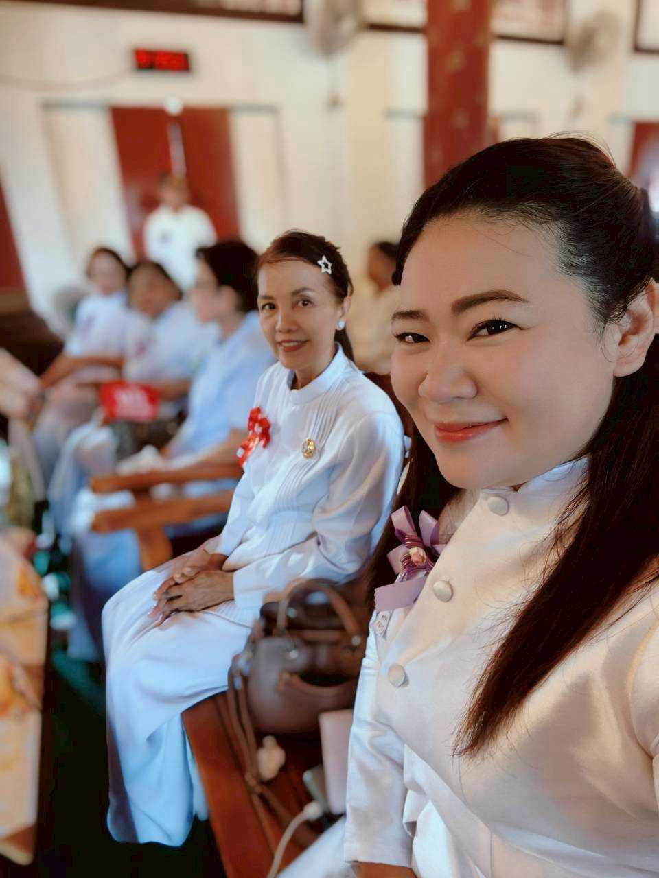 ภาพร่วมพิธีกรรมวัดบ่อหิน