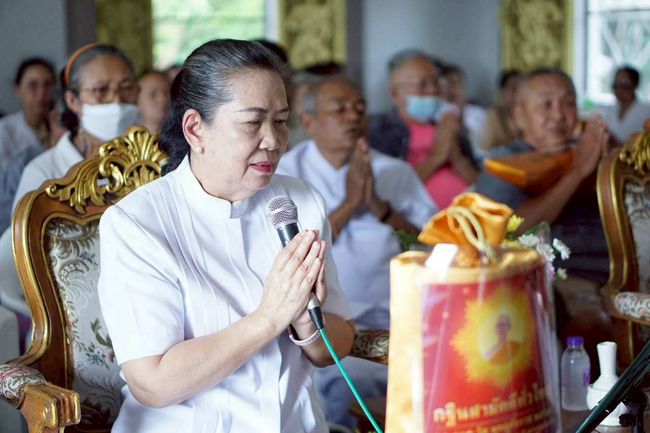 ภาพกล่าวคำถวายกฐินวัดพระธาตุจอมกิตติ