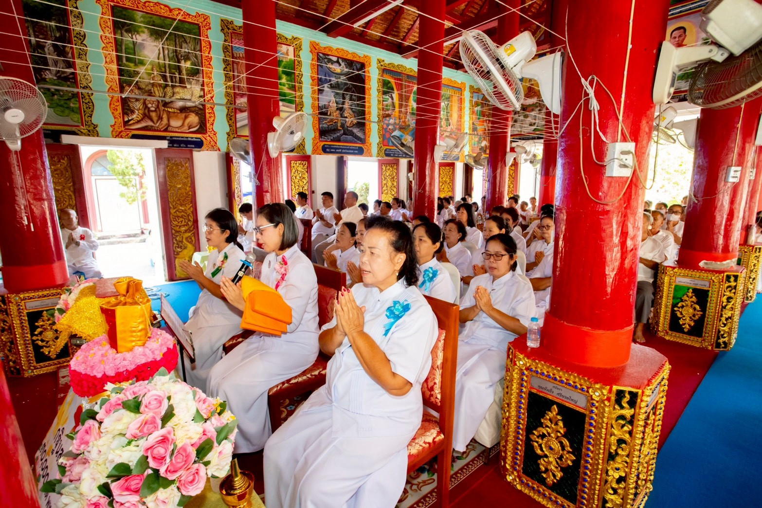 ภาพกล่าวคำถวายกฐินวัดบ้านธิหลวง