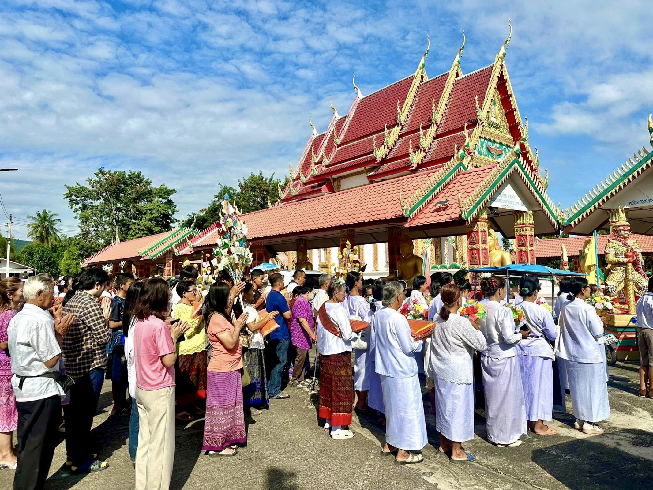 ภาพร่วมพิธีกรรมวัดโชคชัยพัฒนา
