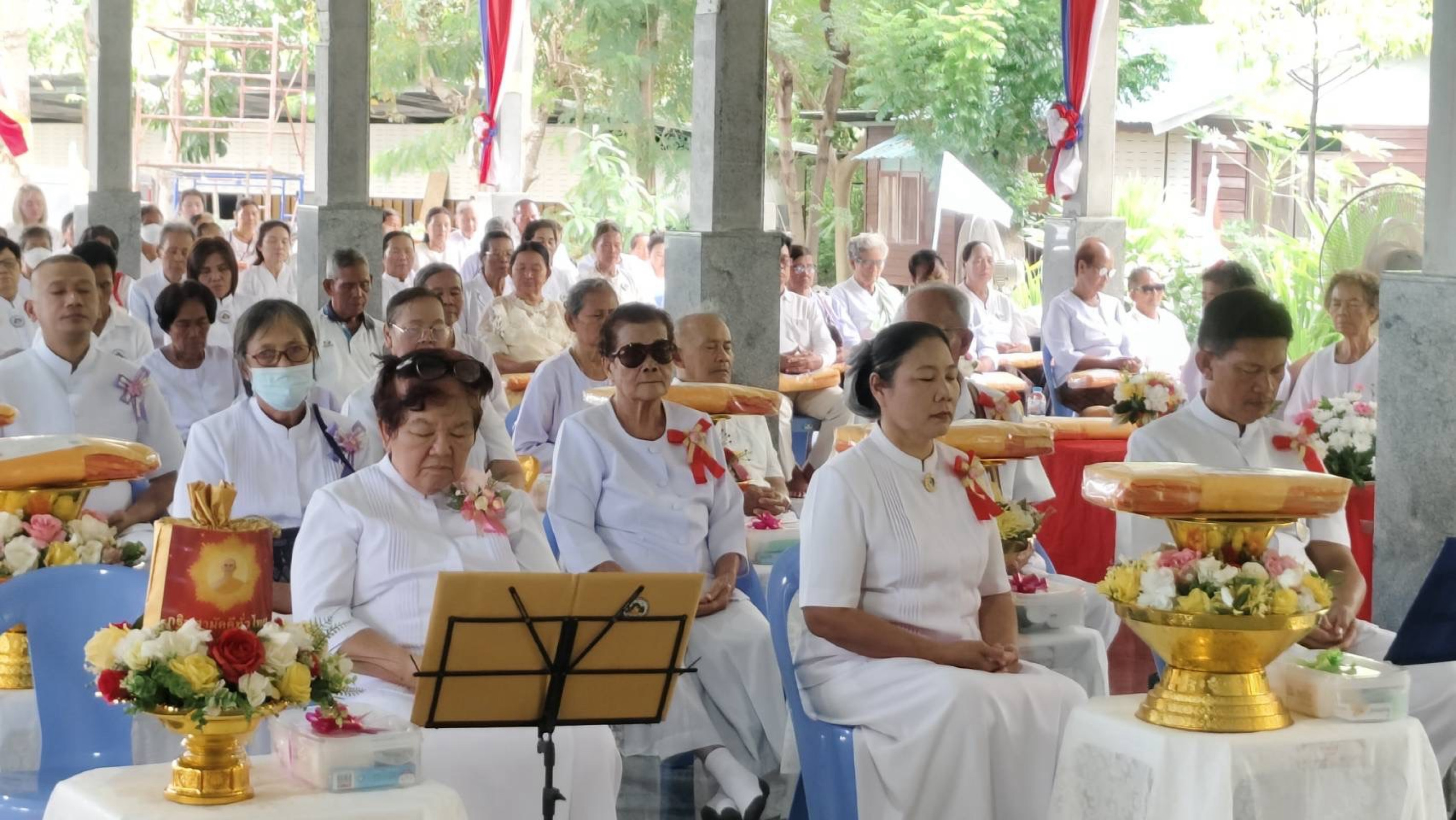 ภาพกล่าวคำถวายกฐินศูนย์อบรมปฏิบัติธรรมพิมายไทรงาม