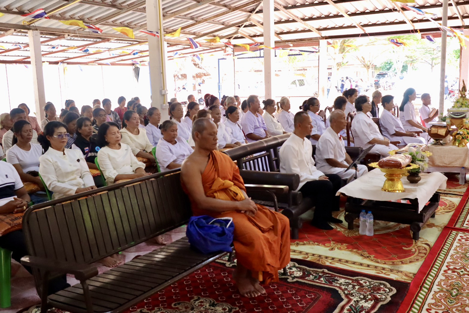 ภาพร่วมพิธีกรรมวัดหนองหว้า