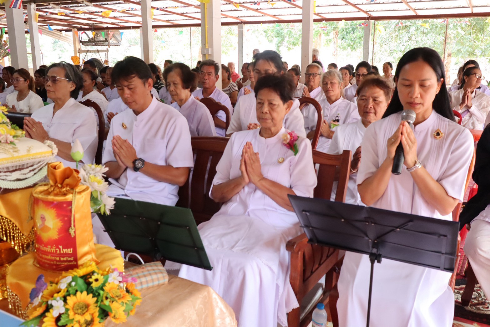 ภาพร่วมพิธีกรรมวัดหนองหว้า