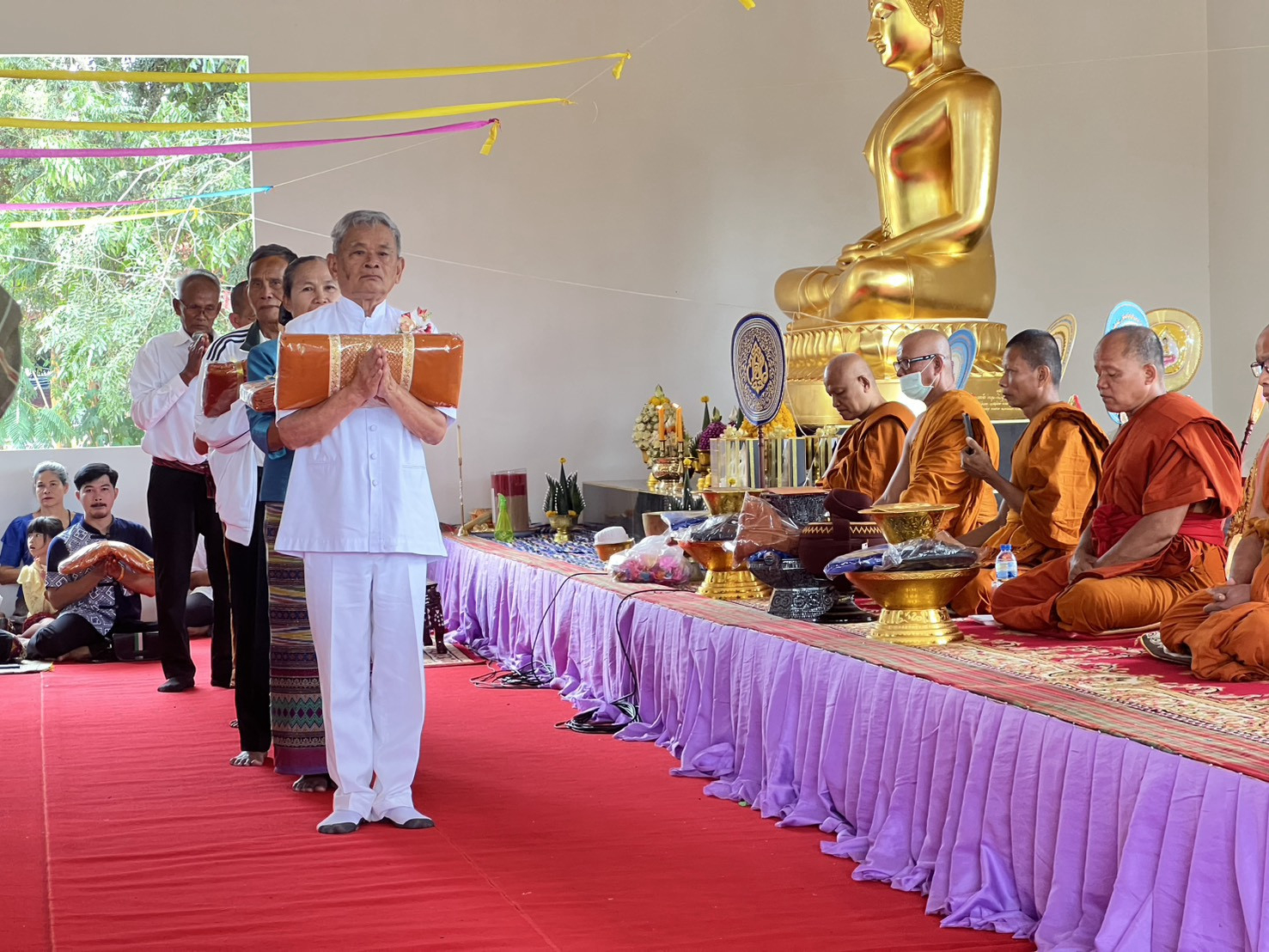 ภาพร่วมพิธีกรรมวัดหนองย่างหมู