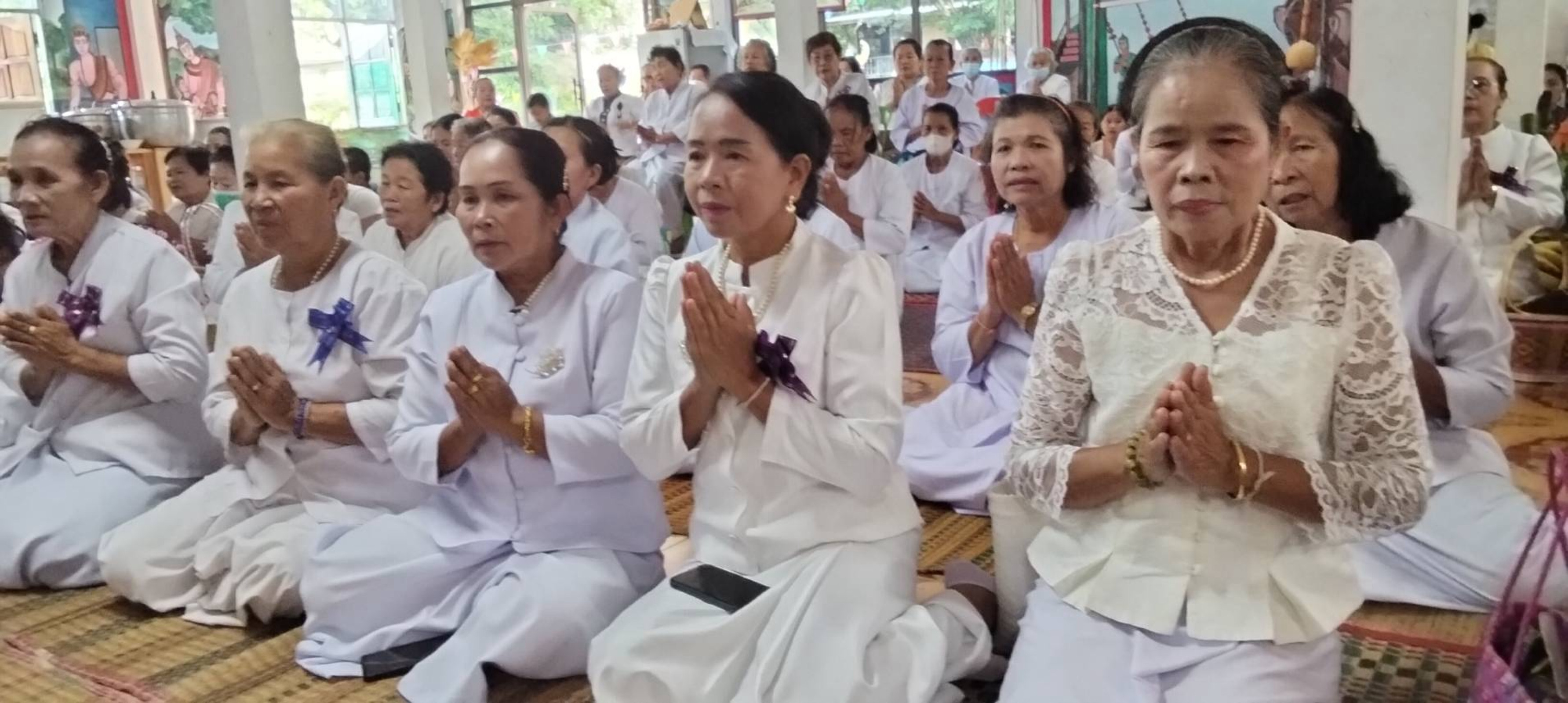 ภาพร่วมพิธีกรรมวัดแสงสว่างธรรมราราม