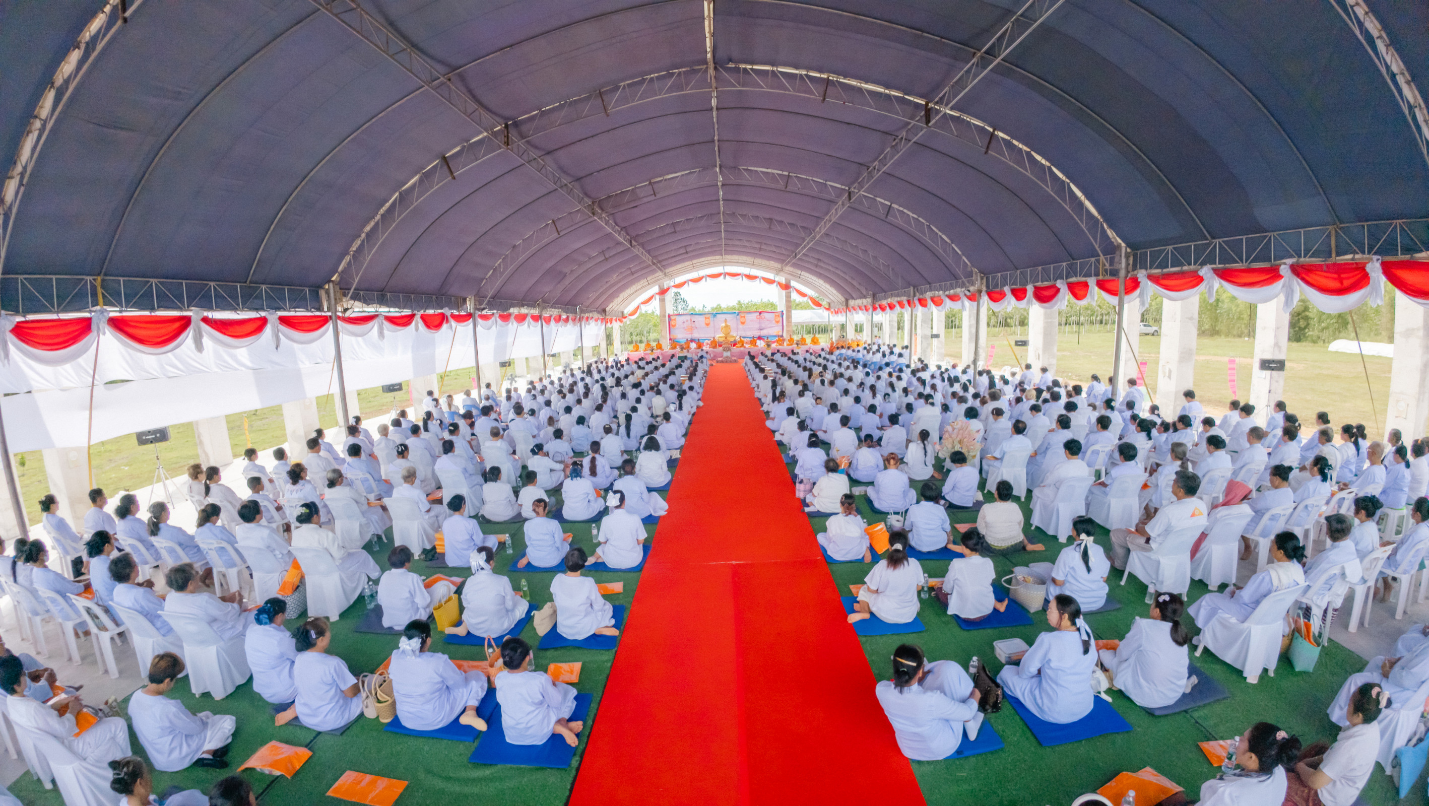 ภาพร่วมพิธีกรรมธุดงคสถานอุดรธานี