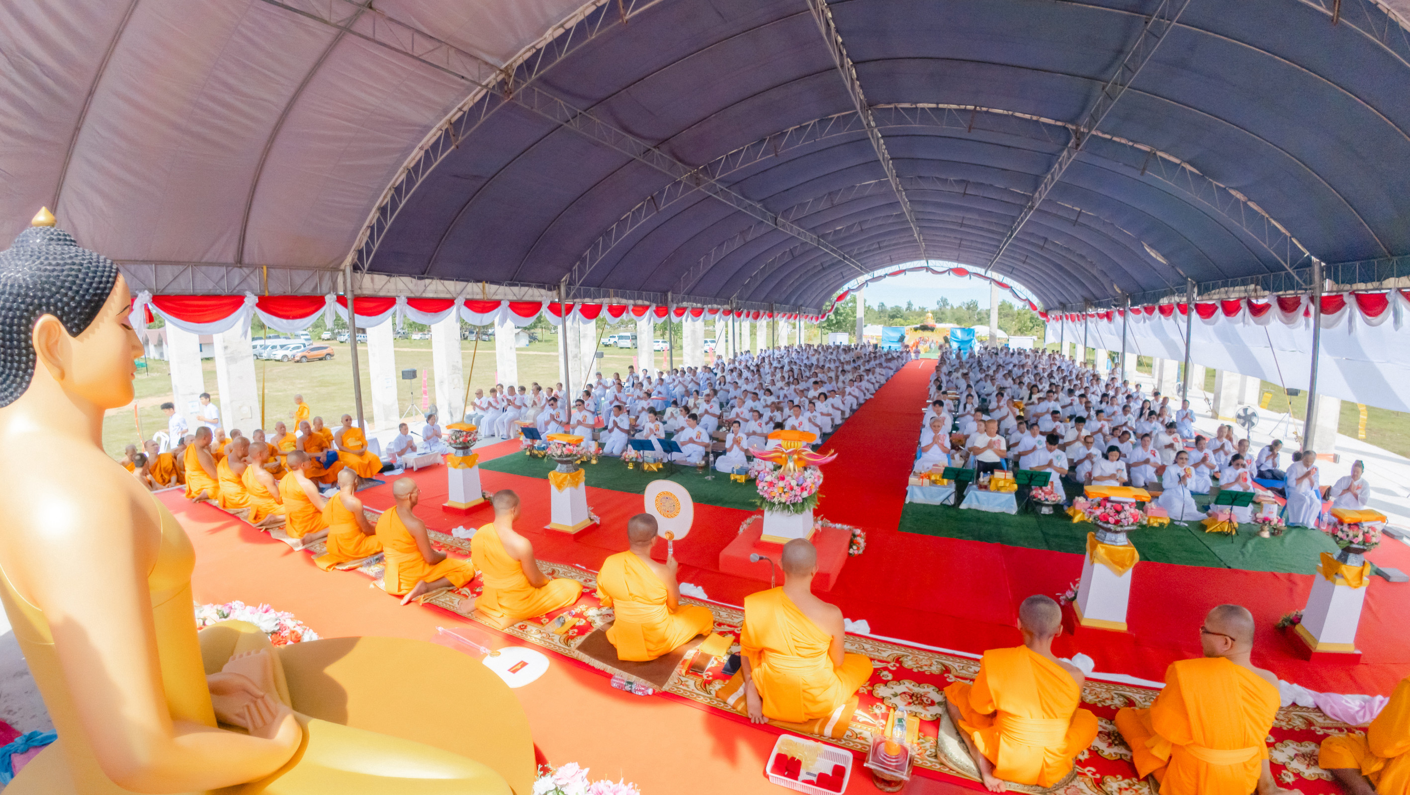 ภาพร่วมพิธีกรรมธุดงคสถานอุดรธานี