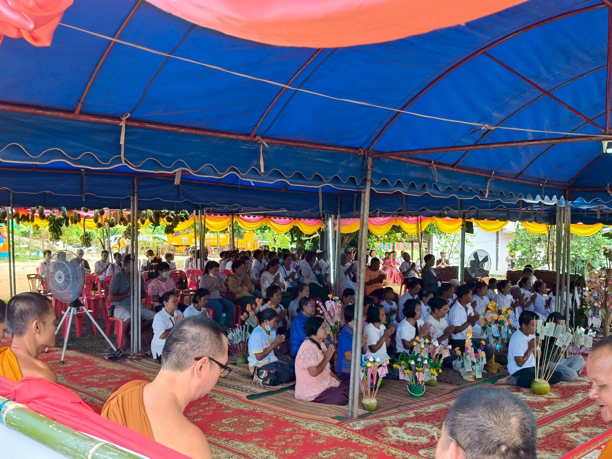 ภาพร่วมพิธีกรรมวัดดอนมุย