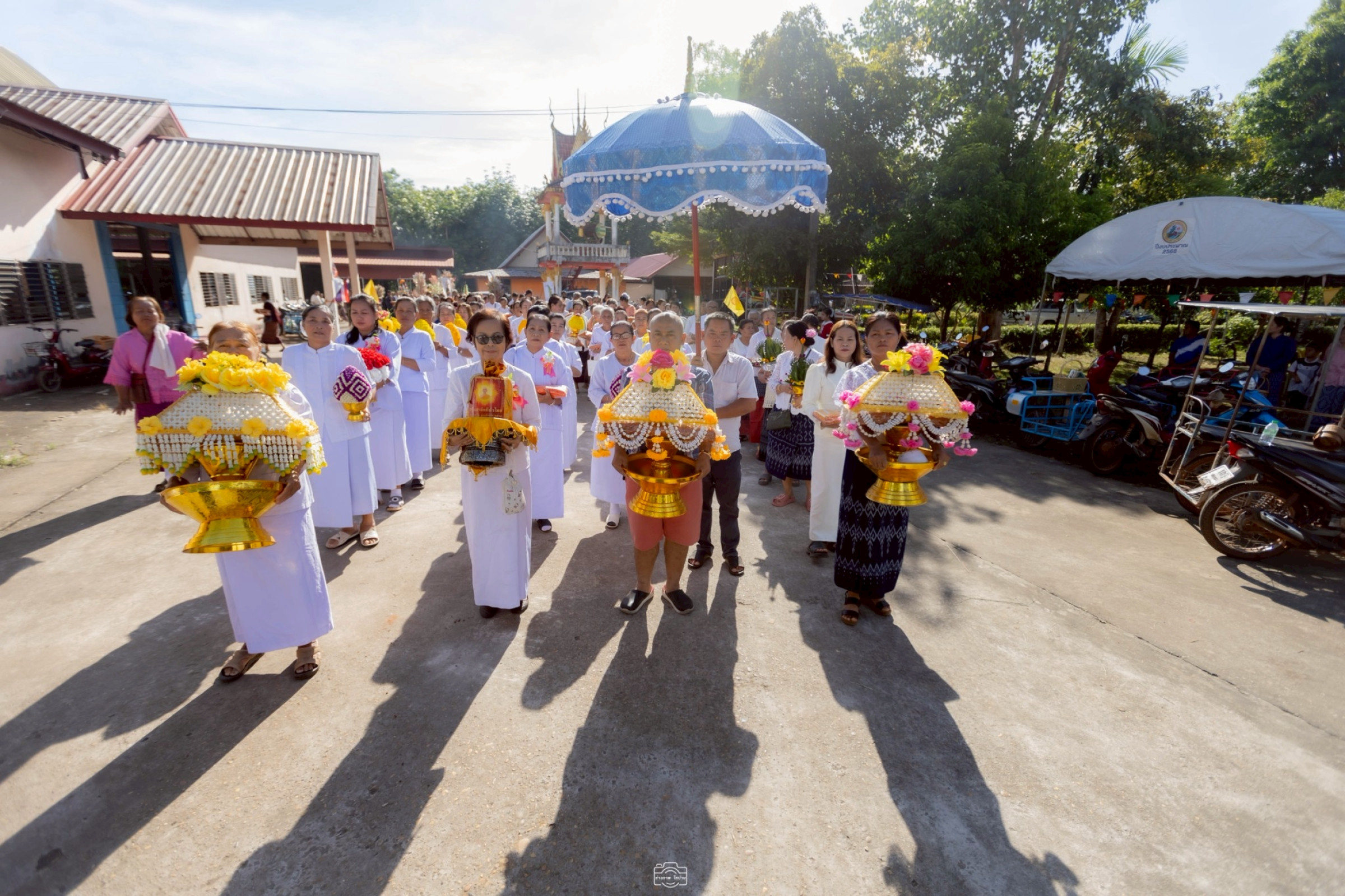 ภาพร่วมขบวนกฐินวัดแสงมณีวนาราม