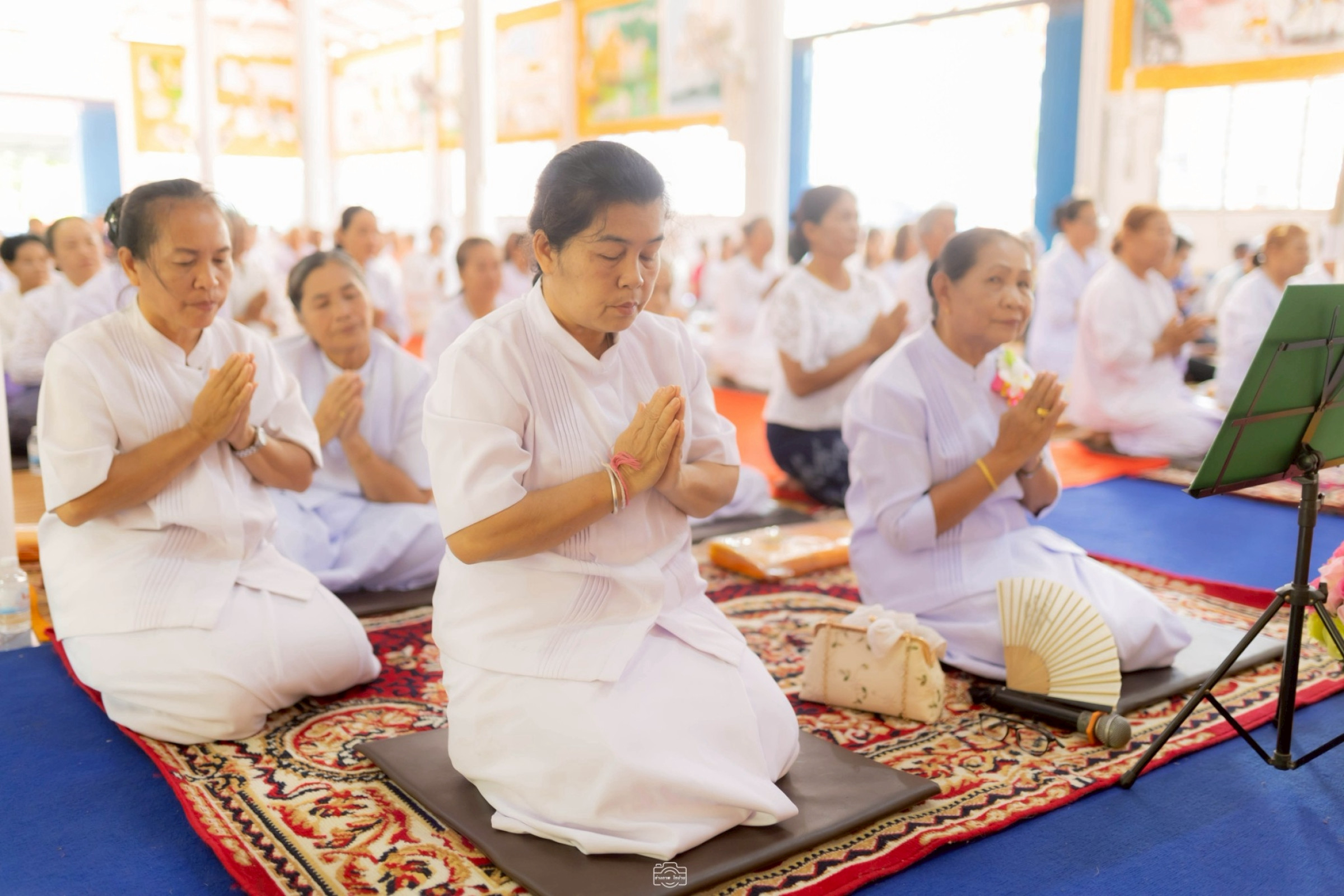 ภาพร่วมพิธีกรรมวัดแสงมณีวนาราม