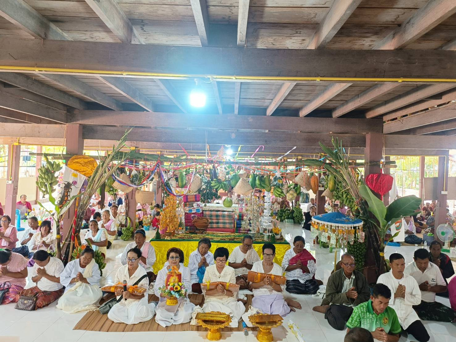 ภาพร่วมพิธีกรรมวัดศรีบุญเรือง